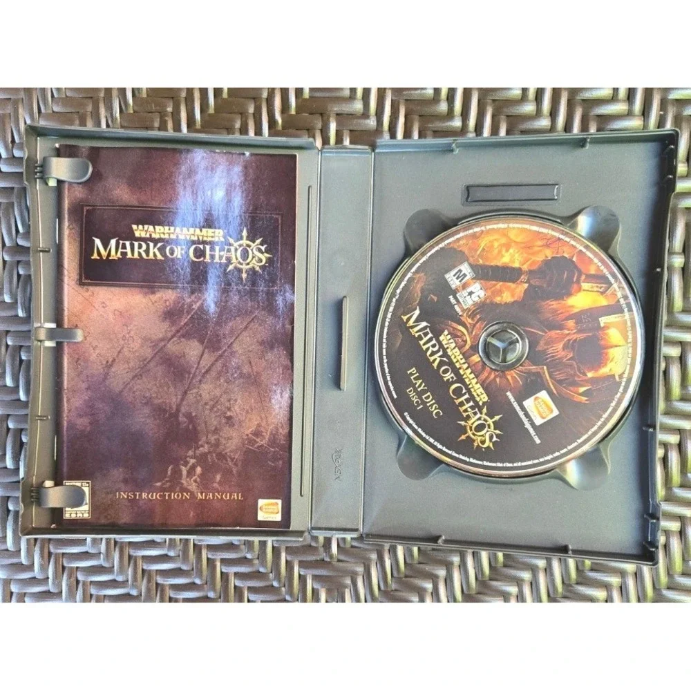 Warhammer Mark‎ of Chaos PC Game Complete CIB 6-Disc Set Bandai Namco 2006